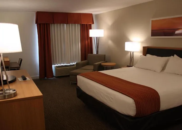 Holiday Inn Express Munising-Lakeview Hotel By Ihg